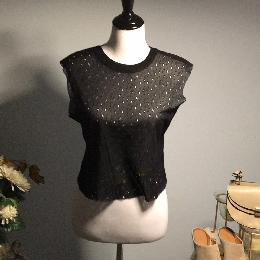 BLACK/WHITE DRESS with BLACK LACE DETAILING.